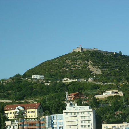 Hotel Siklad Lezhe Exterior photo