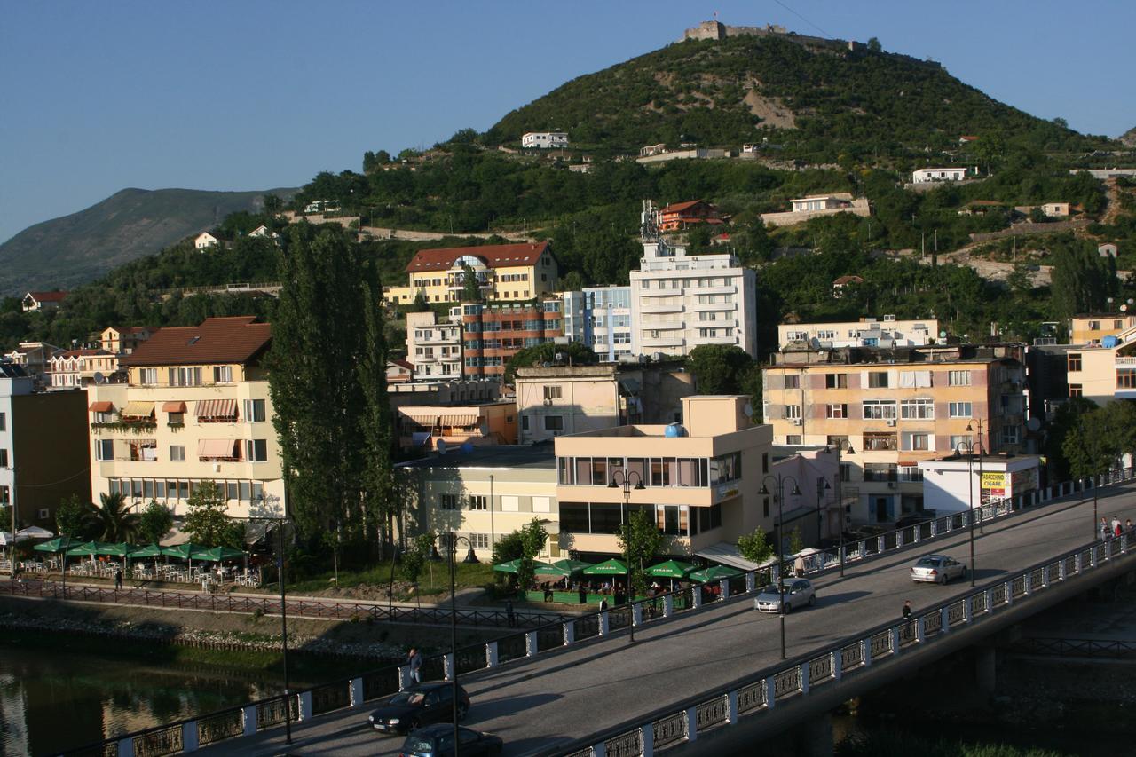 Hotel Siklad Lezhe Exterior photo
